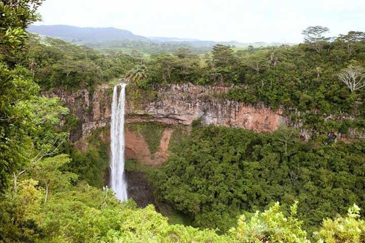 chamarel-waterfall