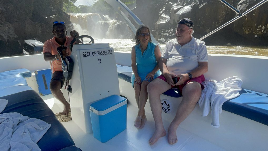 Ile aux Cerfs day trip